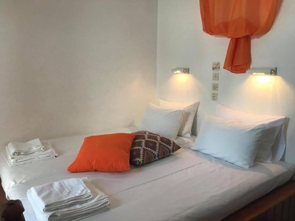 Apostolos Rooms Líndos Esterno foto